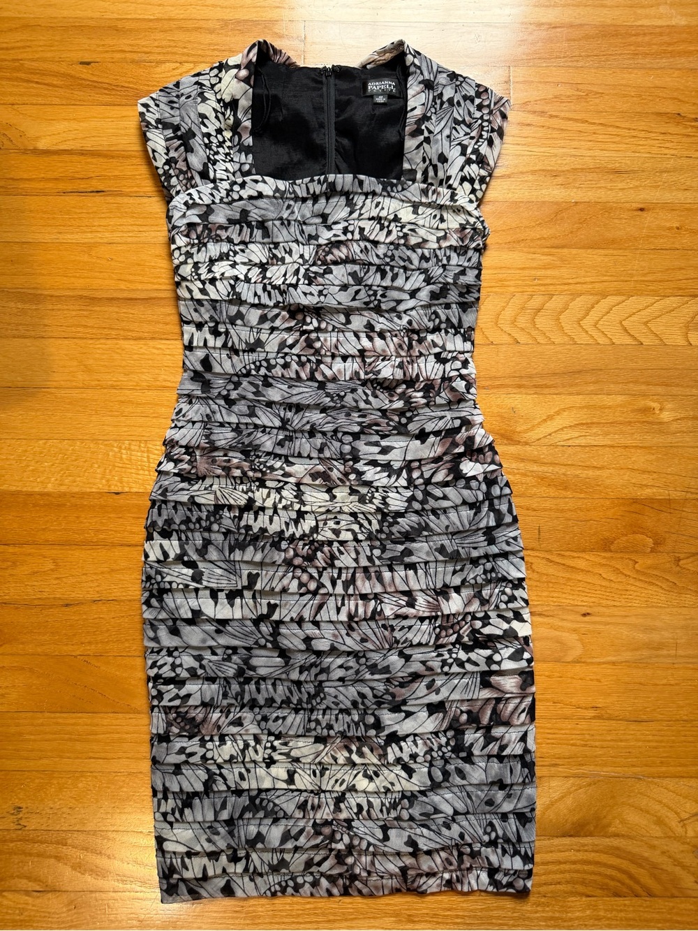 Adrianna Papell Black, Gray & Cream Ruched Floral-Print Midi Dress